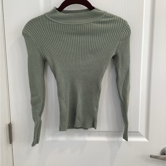 Primark Ribbed Knit Sweater in Light Green - Picture 2 of 6